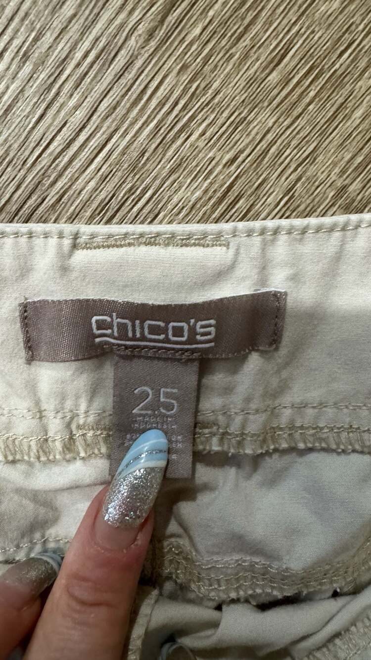 Chico's Cargo Pants Size 2.5 Beige Cotton Blend Cropped